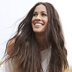 Book Alanis Morissette - Professional Booking Agency for Alanis Morissette