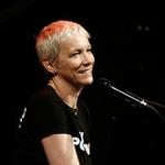 Book Annie Lennox - Professional Booking Agency for Annie Lennox
